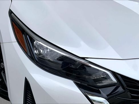 Used 2024 Nissan Sentra SV w/ All-Weather Package FWD image 28