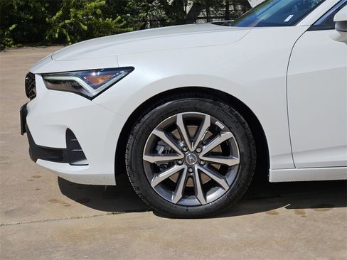 New 2025 Acura Integra image 9
