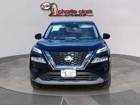 Used 2023 Nissan Rogue SV FWD image 1