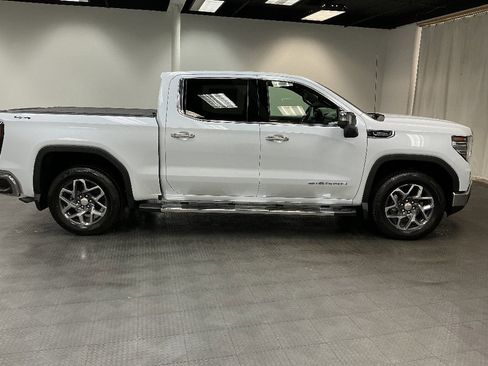 New 2026 GMC Sierra 1500 SLT w/ SLT Premium Package image 6