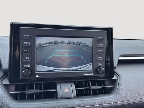 Used 2021 Toyota RAV4 XLE image 32