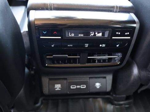 Used 2022 Acura MDX SH-AWD w/ Advance Package image 32
