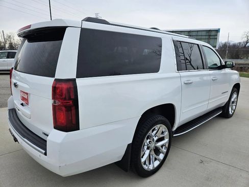 Used 2018 Chevrolet Suburban Premier image 6