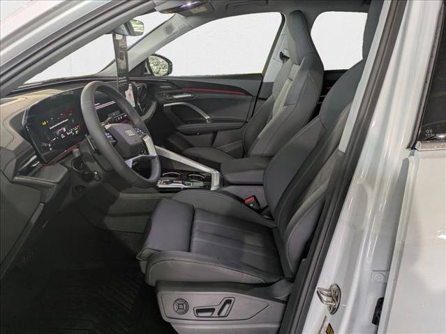 New 2025 Audi Q5 Premium w/ Premium Plus AWD/4WD image 4