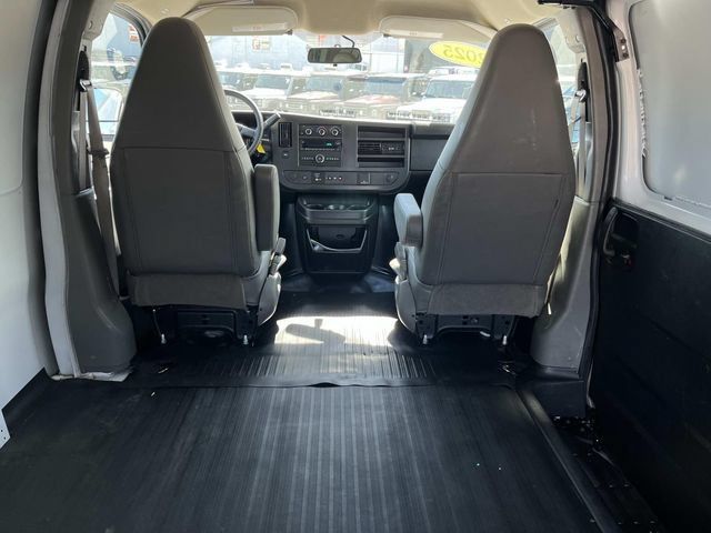 Used 2025 Chevrolet Express 2500 Extended w/ Driver Convenience Package RWD image 17