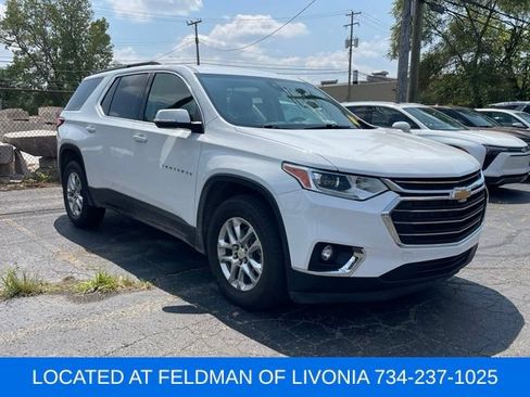 Used 2021 Chevrolet Traverse LT FWD image 3