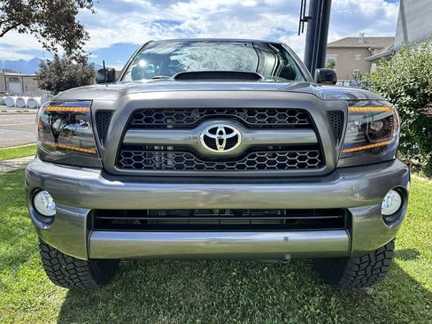 Used 2010 Toyota Tacoma 4x4 Double Cab image 14