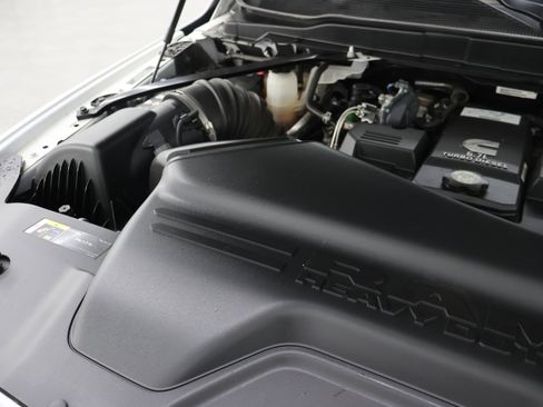 Used 2021 RAM 2500 Laramie AWD/4WD image 19