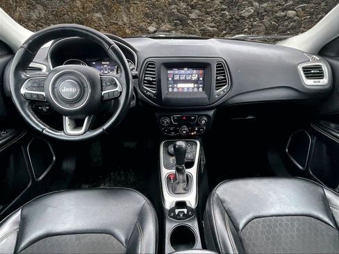 Used 2018 Jeep Compass Latitude w/ Popular Equipment Group image 14