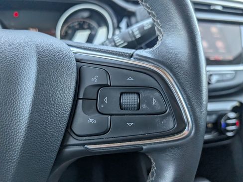 Used 2022 Buick Encore GX Select image 17