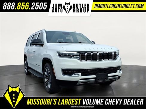 Used 2024 Jeep Wagoneer L Series II w/ Flexible Seating Group image 6