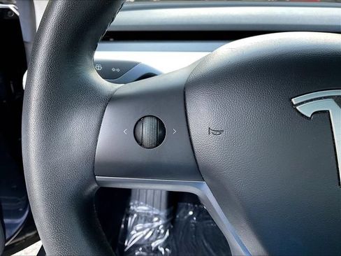 Used 2019 Tesla Model 3 RWD image 13