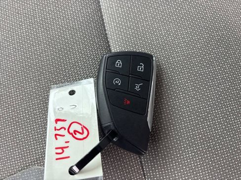 Used 2024 Chevrolet Traverse LT w/ Trailering Package image 31