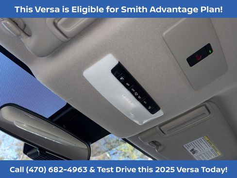 New 2025 Nissan Versa SR w/ Trunk Package image 17