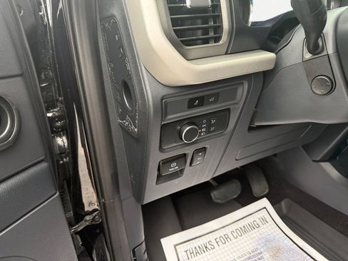 Used 2022 Ford Expedition XLT AWD/4WD image 21