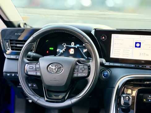 Used 2021 Toyota Mirai RWD image 30