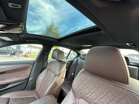 Used 2022 BMW 530i xDrive 530i xDrive w/ Luxury Seating Package image 33