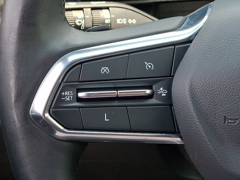 Used 2025 Chevrolet Equinox LT FWD image 21