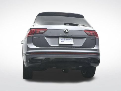 Used 2022 Volkswagen Tiguan SE R-Line AWD/4WD image 43