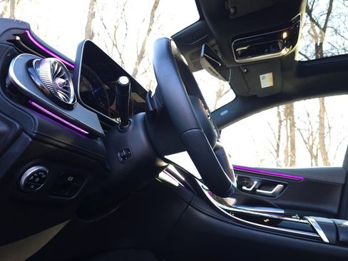 Used 2023 Mercedes-Benz EQE 500 4MATIC SUV image 30