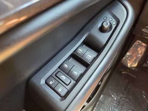 Used 2023 Jeep Grand Cherokee Altitude AWD/4WD image 21