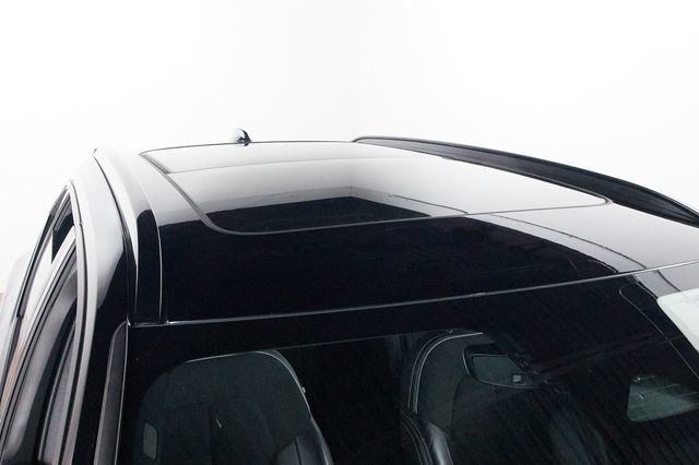 Used 2021 Volvo XC40 P8 Recharge w/ Advanced Package AWD/4WD image 5