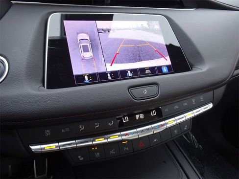 Certified 2023 Cadillac XT4 Sport image 18