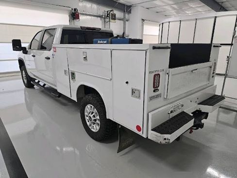 Used 2023 Chevrolet Silverado 2500 W/T w/ WT Fleet Convenience Package AWD/4WD image 3