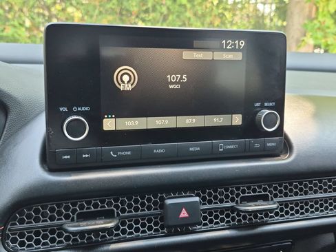 Certified 2024 Honda HR-V Sport image 17