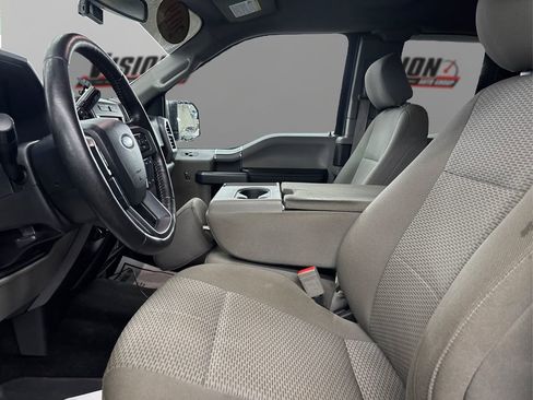 Used 2019 Ford F150 XLT w/ Equipment Group 302A Luxury image 9