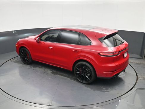 Used 2023 Porsche Cayenne Turbo w/ Premium Package Plus image 33