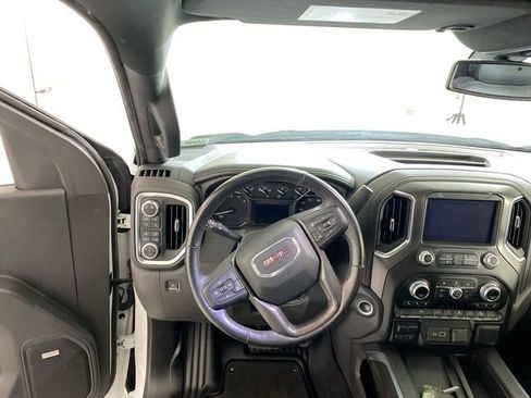 Certified 2022 GMC Sierra 1500 AT4 w/ AT4 Preferred Package image 33
