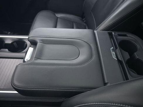 Used 2025 Ford Expedition Max Platinum image 23