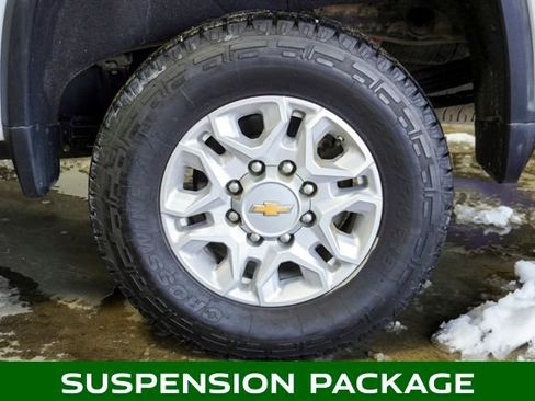 Used 2023 Chevrolet Silverado 2500 LT w/ Convenience Package image 5