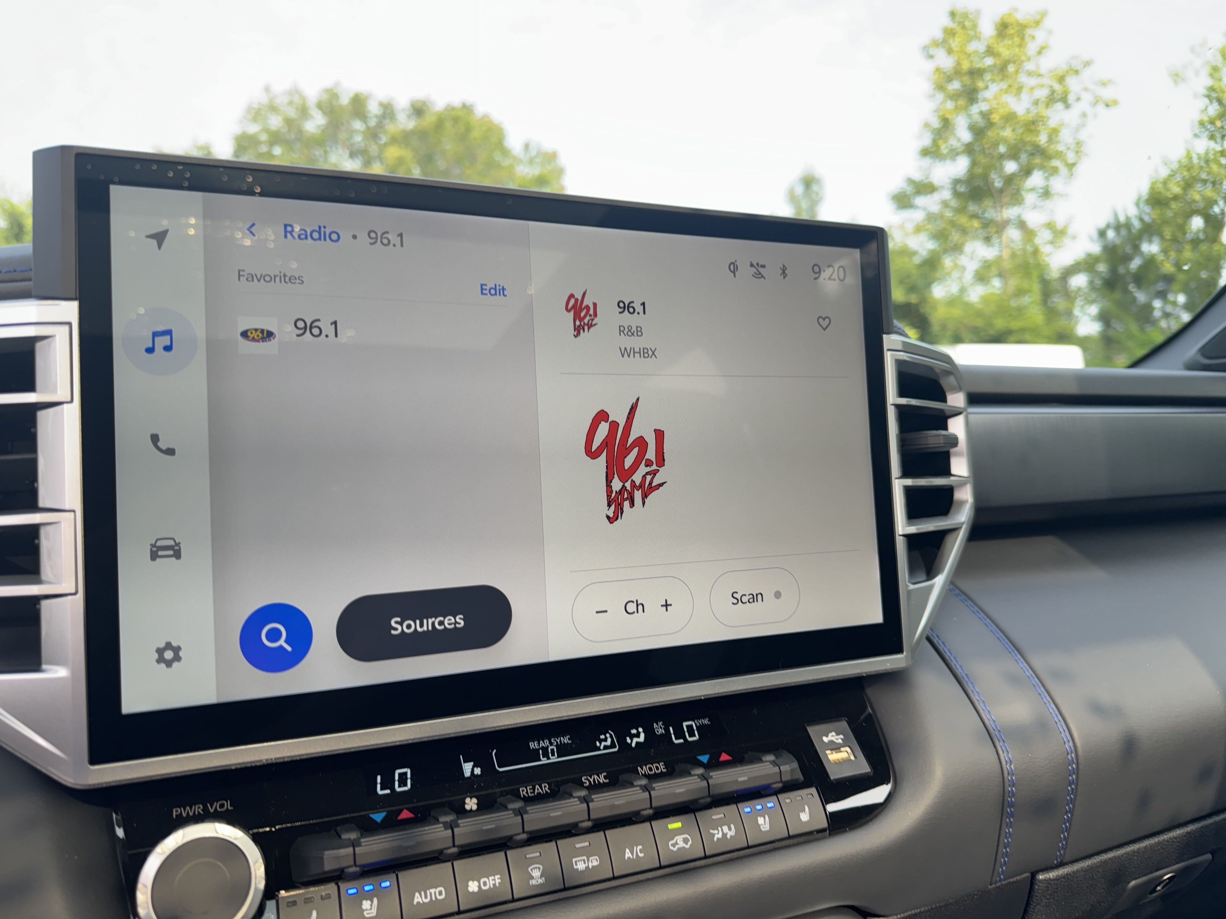 New 2025 Toyota Sequoia Platinum AWD/4WD image 20