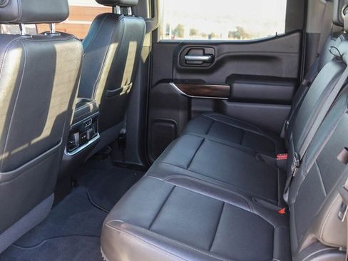 Used 2021 GMC Sierra 1500 SLT image 16