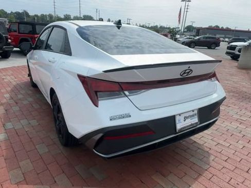 Used 2026 Hyundai Elantra Sport w/ Cargo Package FWD image 9