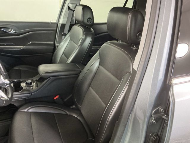 Used 2023 GMC Acadia SLT AWD/4WD image 11