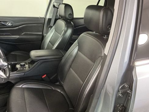 Used 2023 GMC Acadia SLT AWD/4WD image 11