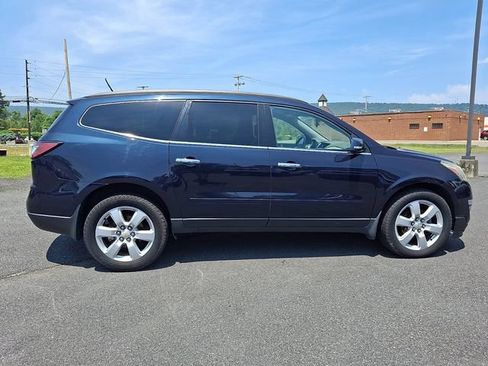 Used 2016 Chevrolet Traverse LT w/ Style and Technology Package AWD/4WD image 7
