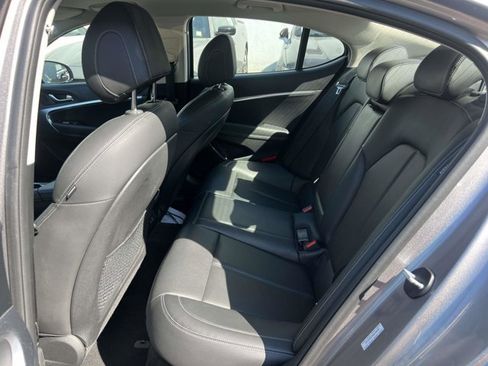 Used 2025 Genesis G70 2.5T AWD/4WD image 9