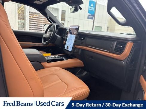 Used 2023 Ford Expedition Max Platinum image 18