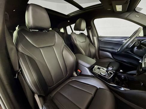 Used 2022 BMW X4 xDrive30i w/ Convenience Package image 29