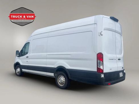Used 2023 Ford Transit 250 148 High Roof Extended AWD w/ Load Area Protection Package image 4