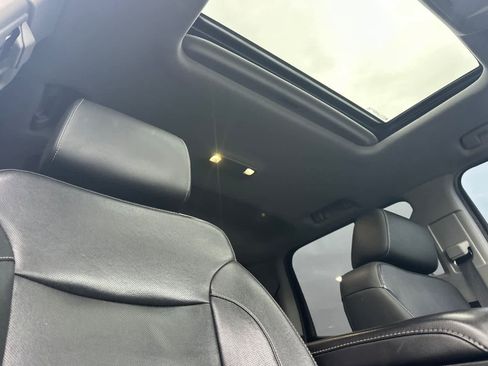 Used 2018 Chevrolet Silverado 1500 LTZ image 16