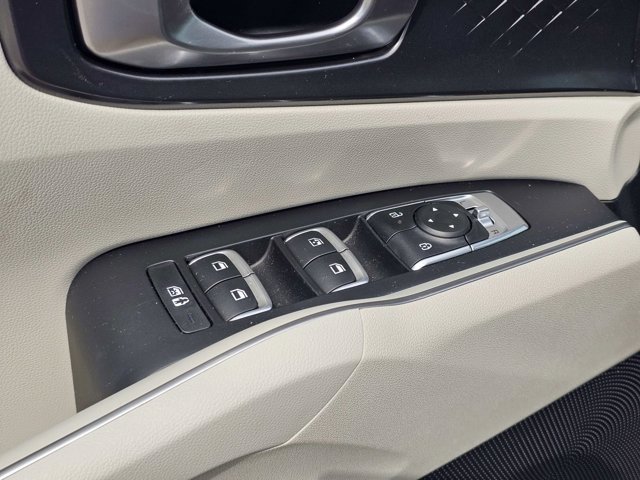 Used 2025 Kia Sorento S w/ Panoramic Sunroof Package FWD image 15