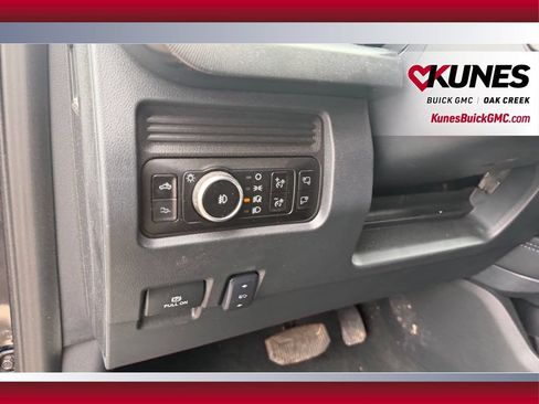 Used 2025 Ford F250 Platinum AWD/4WD image 19