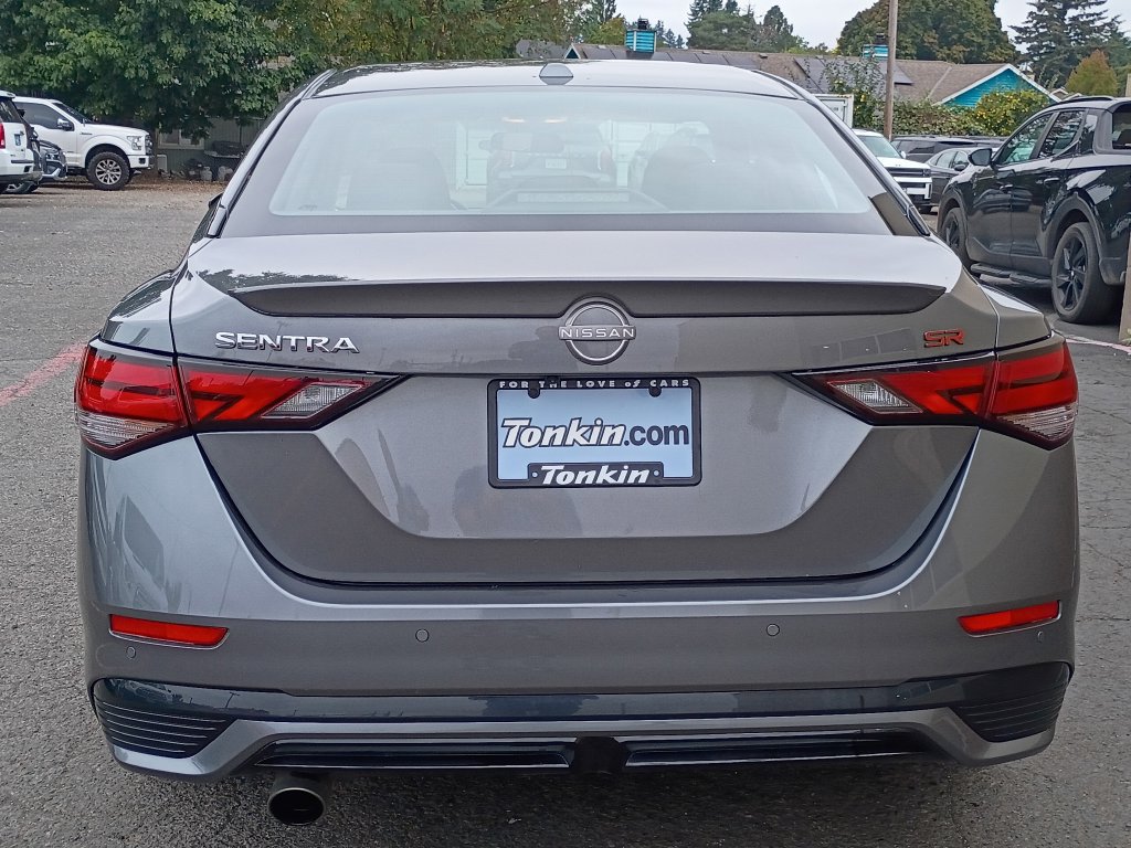 Used 2025 Nissan Sentra SR FWD image 7