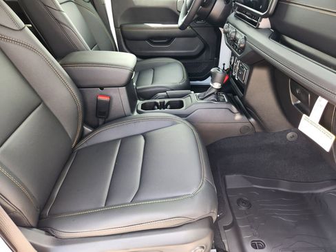 New 2025 Jeep Wrangler Sahara image 10