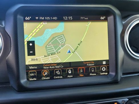 Used 2022 Jeep Wrangler Unlimited Rubicon 4xe w/ Cold Weather Group AWD/4WD image 10